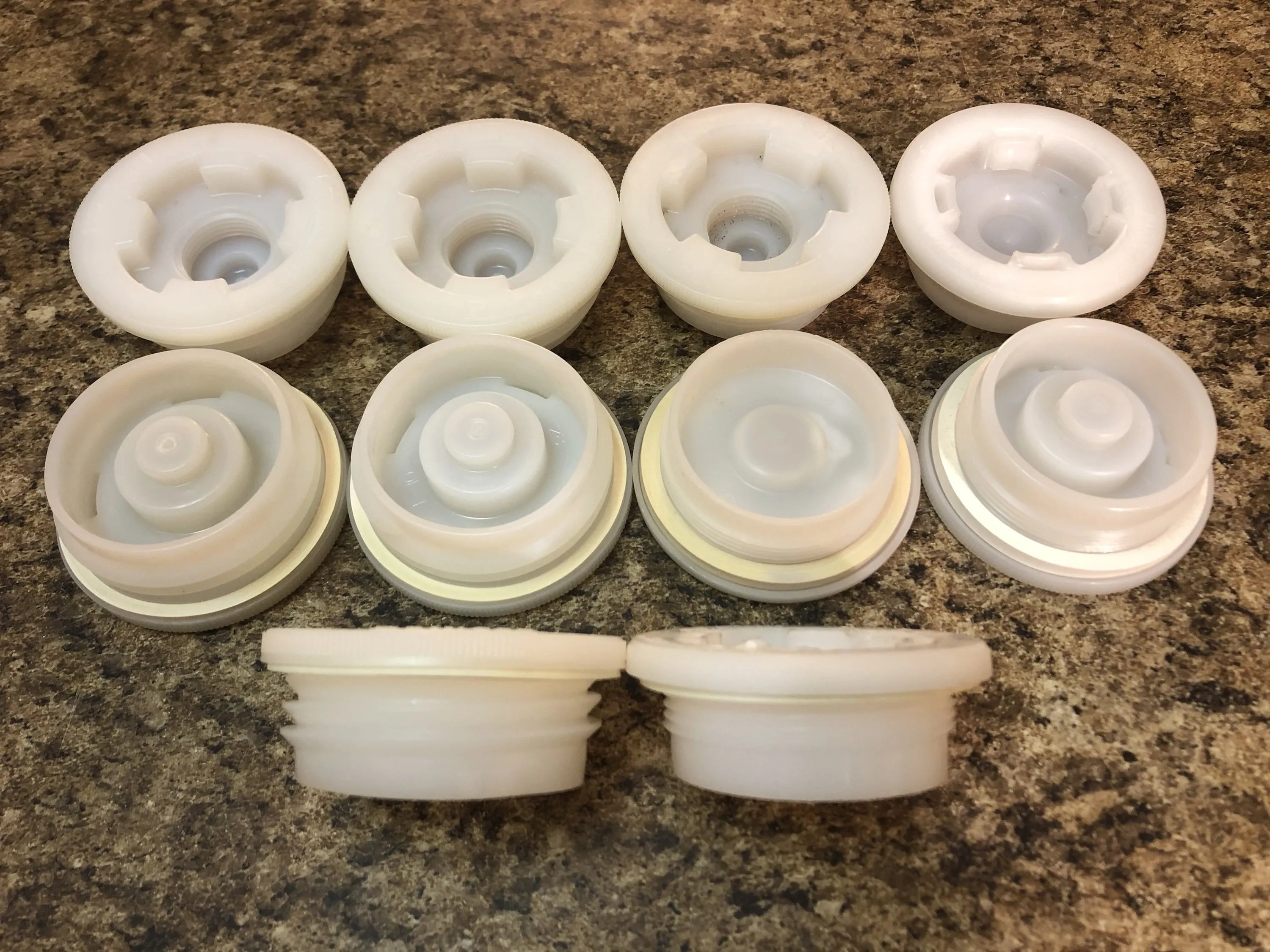 10 pack 2″ Bung Cap Fine & Coarse Thread fits 15 30 55 Gallon plastic Drum Barrel - aquacontainers