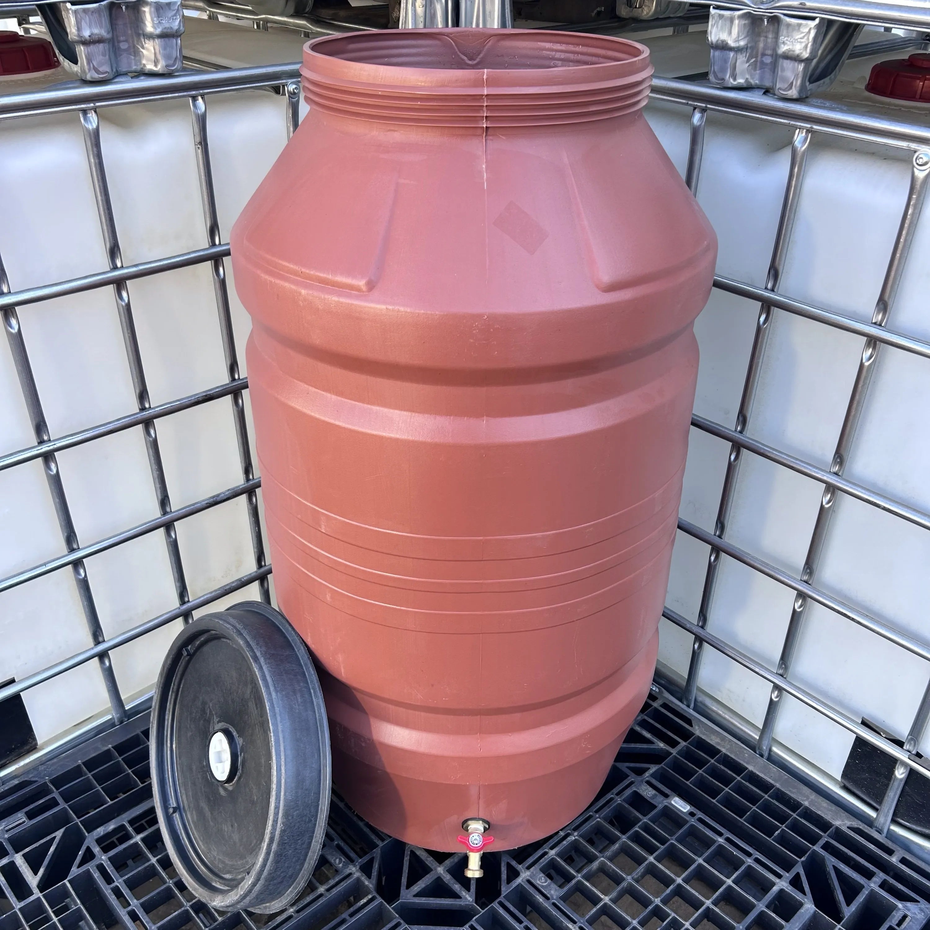 58 gallon screw top rain barrel (with spigot) - aquacontainers