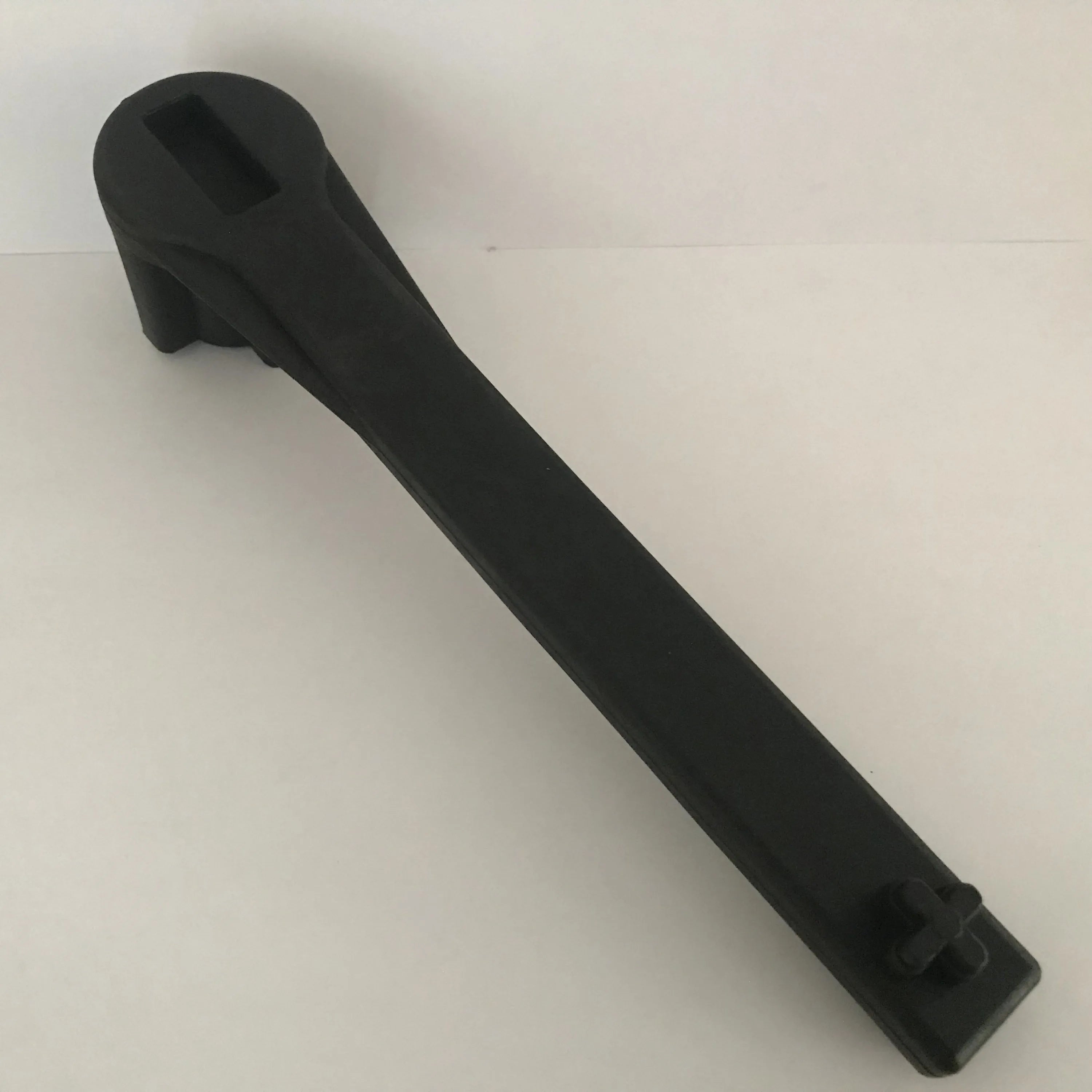 Bung wrench for plastic barrels - aquacontainers